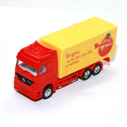 Frucade LKW mit Anhänger