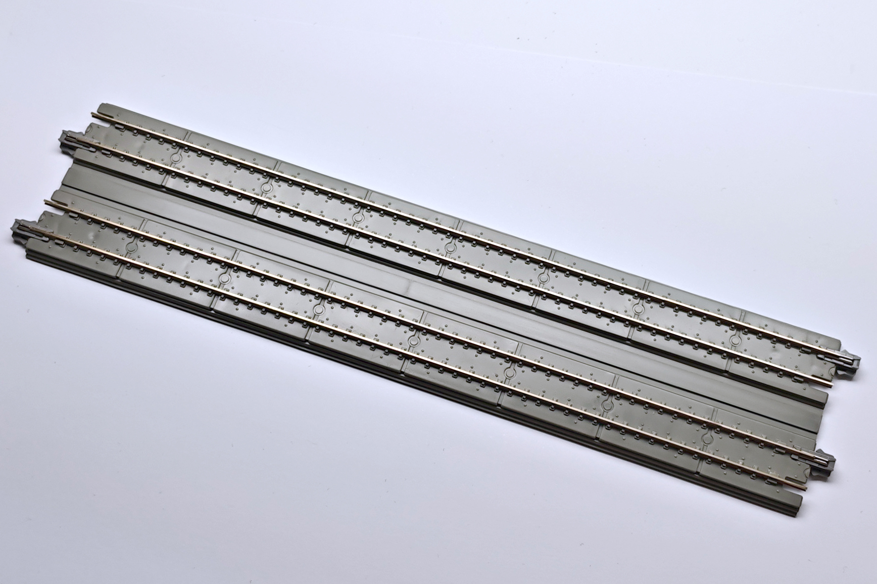 KATO 20-006 - Gerades Gleis 248 mm - Plattenfahrbahn – Bild 2